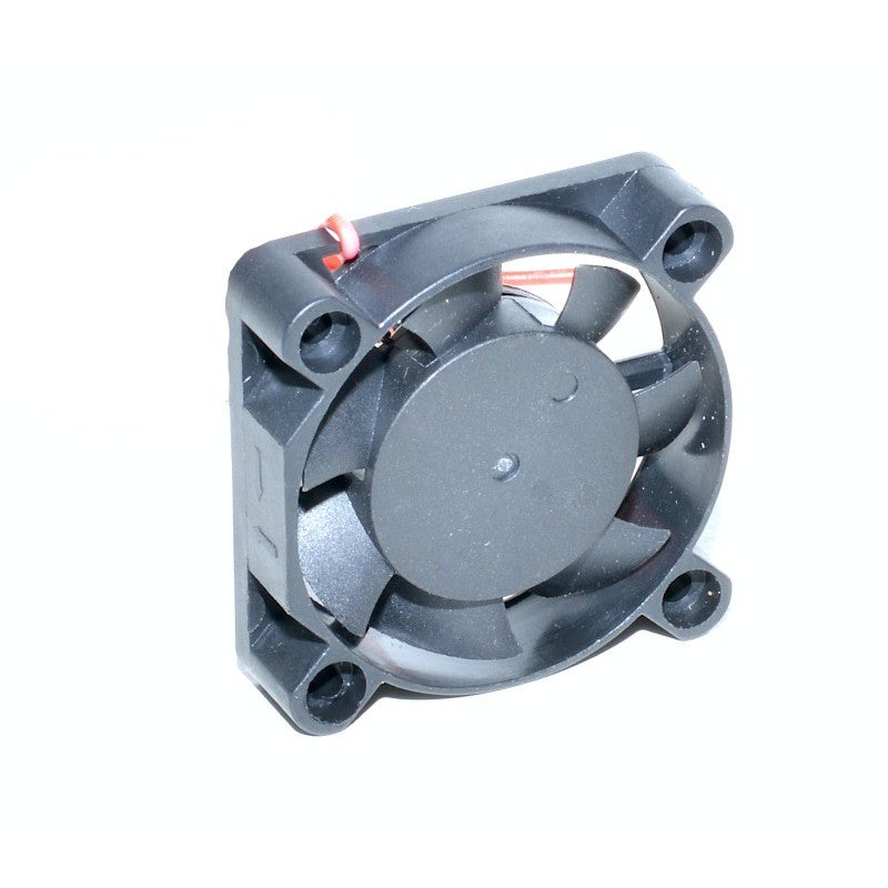 Ventilator axial compact 12V vazut din spate, carcasa din plastic negru cu orificii de montaj
