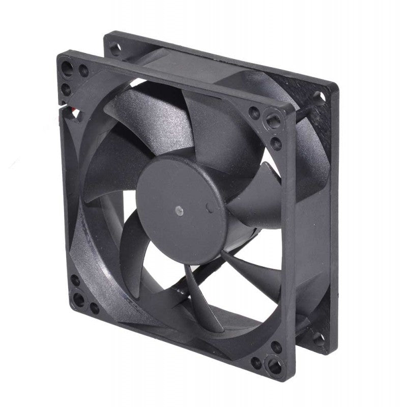 Ventilator axial 24V, vedere din spate cu pale si gauri de fixare preformate