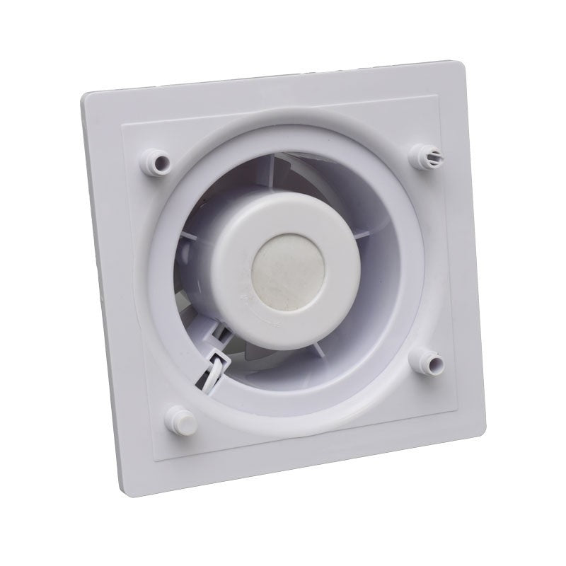 Ventilator de baie patrat, vedere frontala cu palele motorului brushless si sistemul de fixare